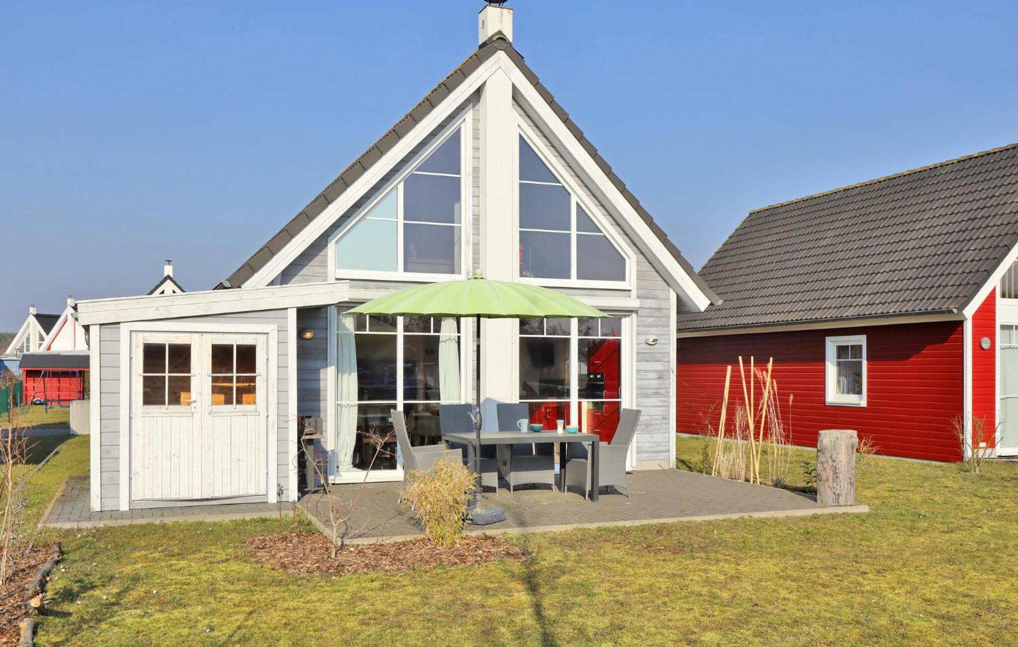 Two-Bedroom Holiday Home in Zerpenschleuse Buitenkant foto